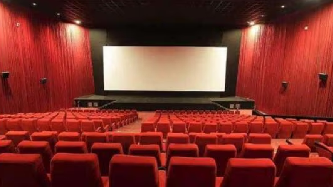 Theaters Percentage War : థియేటర్స్ పర్సంటేజ్ వార్.. మరోసారి కార్యాచరణ ప్రిపేర్‌ చేసే పనిలో ఎగ్జిబిట్లరు!