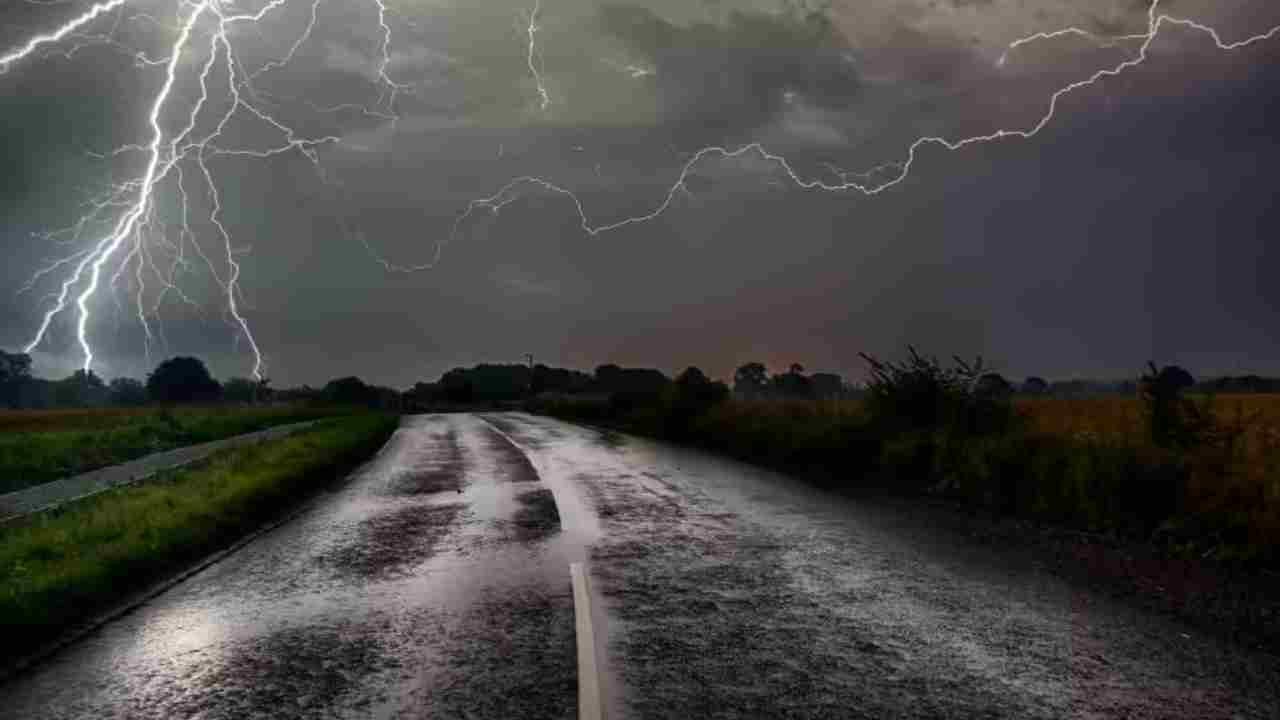 Telangana Rains: తెలంగాణలో భారీ వర్షాలు.. ఈ జిల్లాలకు రెడ్ అలర్ట్.. వాతావరణ శాఖ హెచ్చరికలు