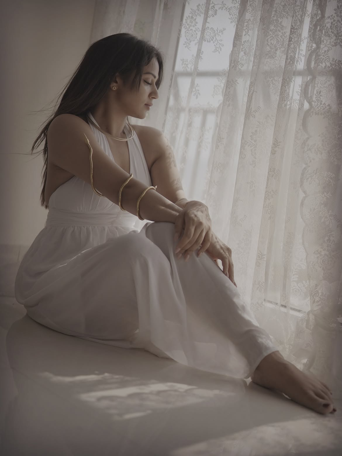 Inaya Sulthana Stunning Looks in White Gown