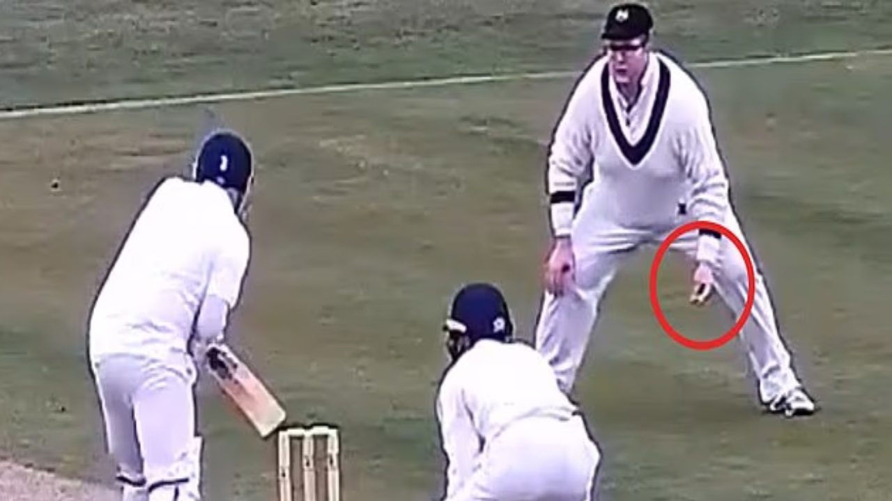 Clicky Ponting : ఇదేం స్కామ్‌రా అయ్యా.. అంపైర్‌నే మాయ చేశావుగా.. చిటిక వేసి ఔట్‌.. వీడియో వైర‌ల్‌..