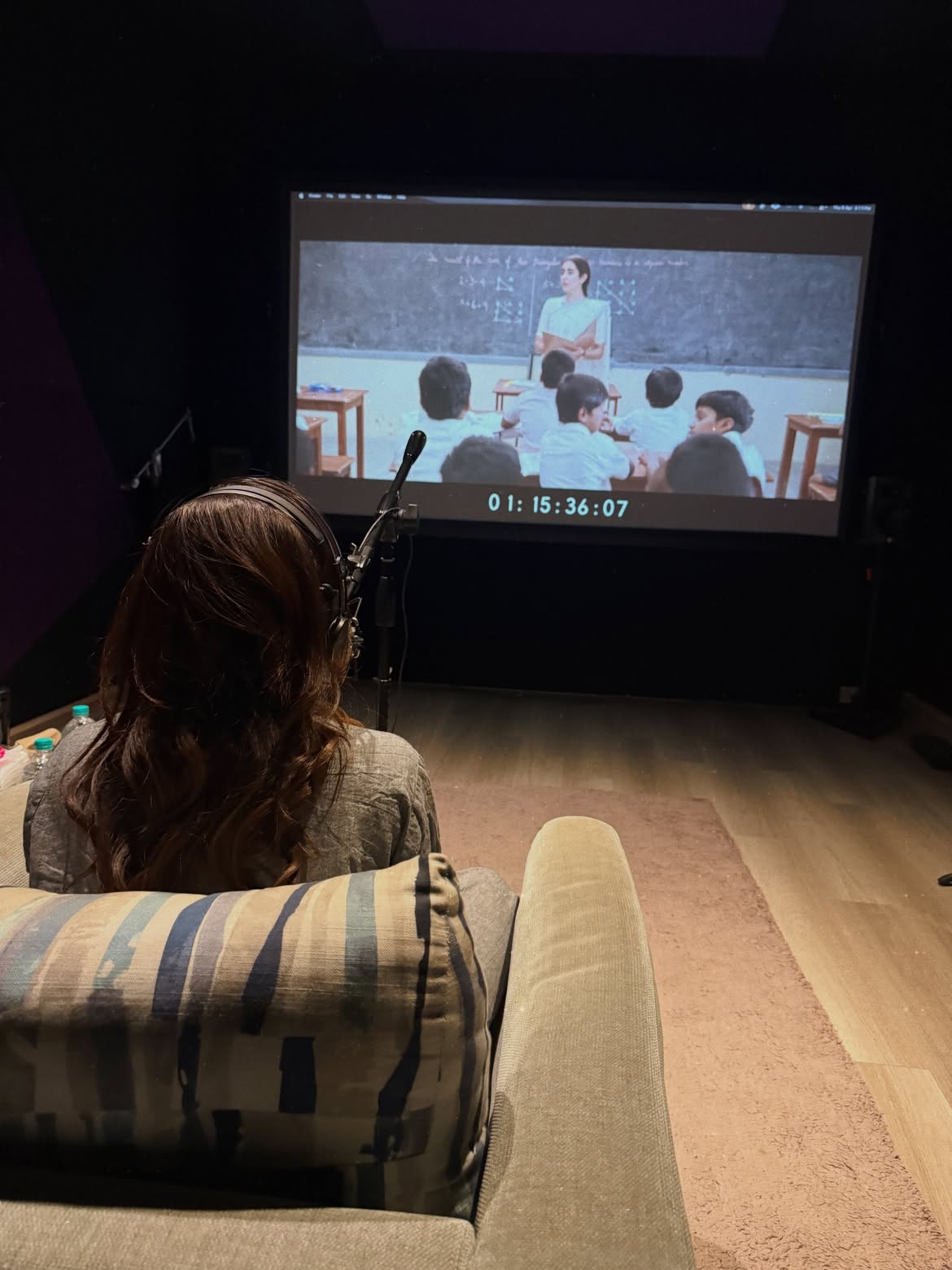 Jonita Gandhi Shares Hrudhayam Murali Working Stills