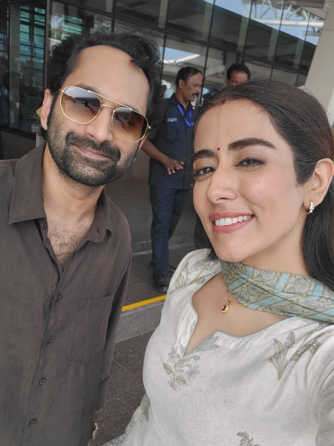 Jonita Gandhi Shares Hrudhayam Murali Working Stills