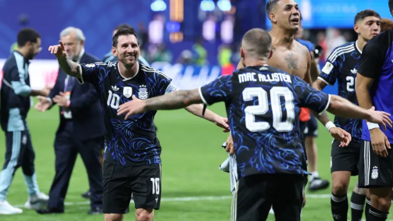 FIFA World Cup Final : లియోనెల్ మెస్సీ మ్యాజిక్.. చివరి నిమిషాల్లో ఇంగ్లండ్‌కు షాక్.. వరల్డ్‌కప్ ఫైనల్‌లోకి అర్జెంటీనా!