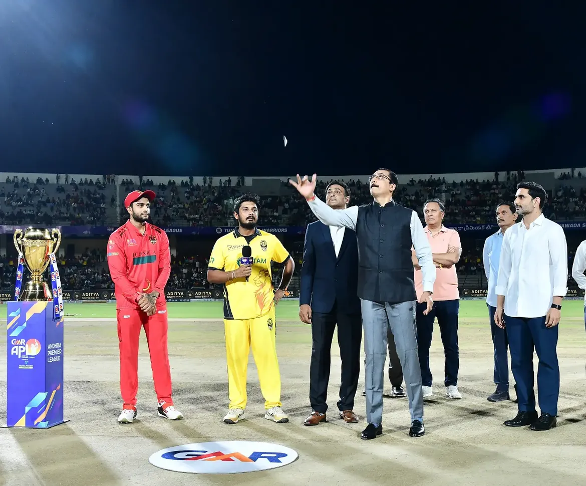Nara Lokesh Participated in APL Final in Mangalagiri