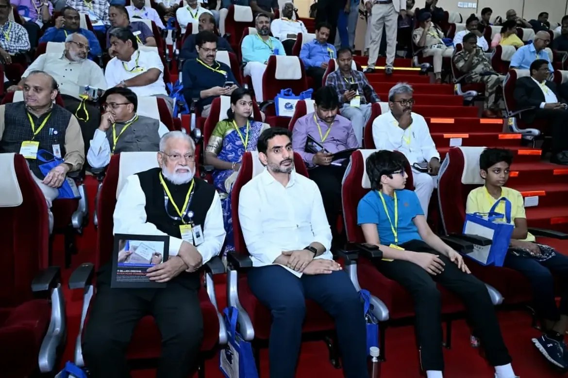 Nara Lokesh Visits Sriharikota with his Son Devansh