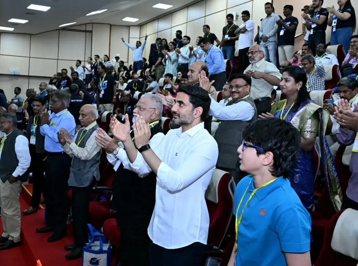 Nara Lokesh Visits Sriharikota with his Son Devansh