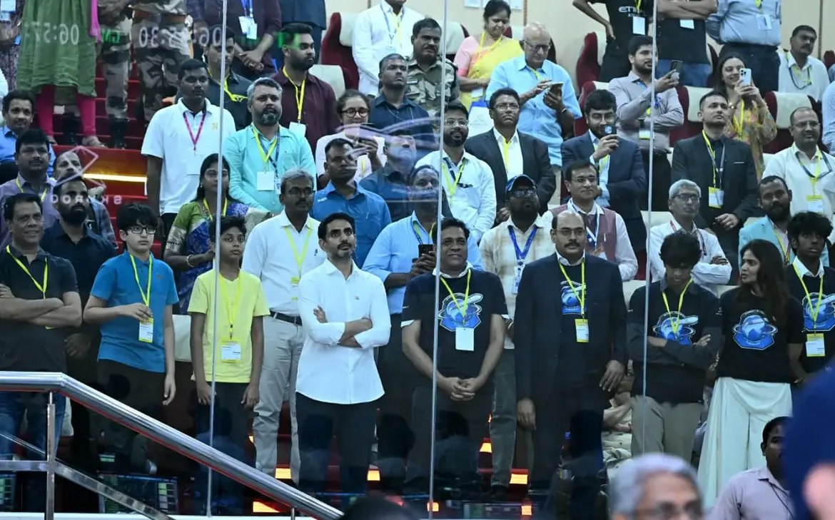 Nara Lokesh Visits Sriharikota with his Son Devansh