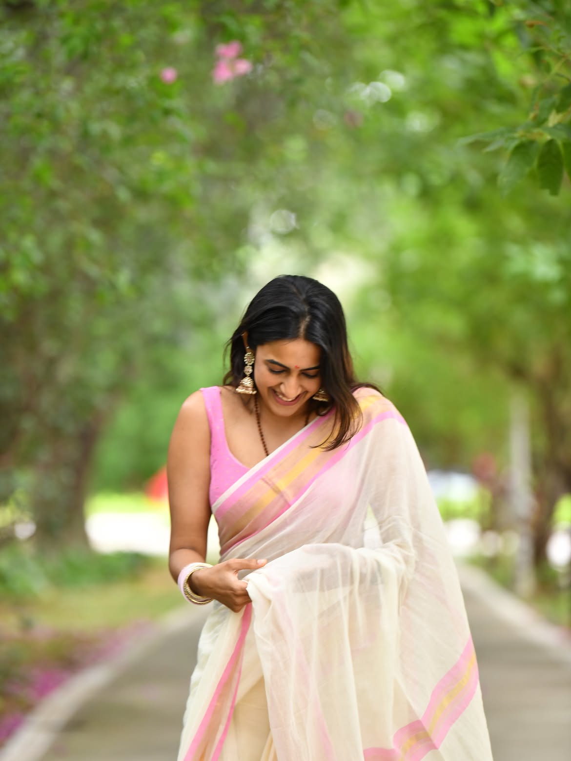 Niharika Konidela Cute Photos in saree