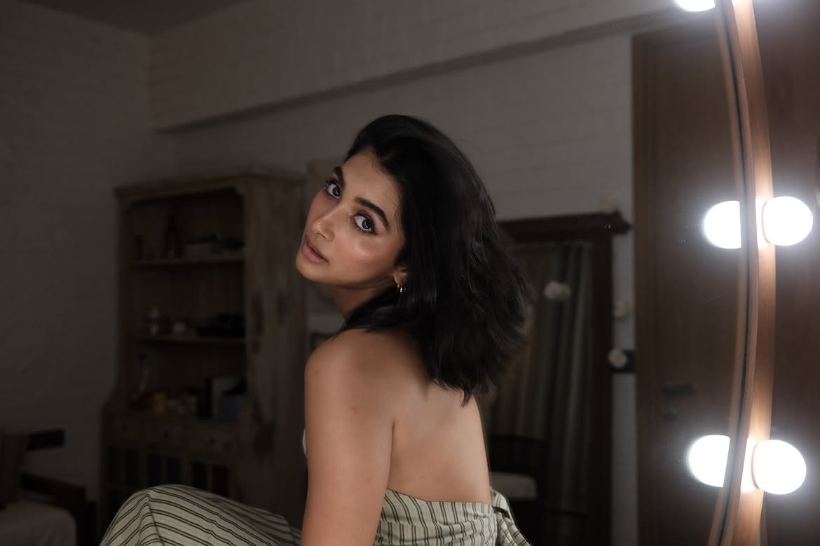 Pooja Hegde New Looks in Short Hair Cut