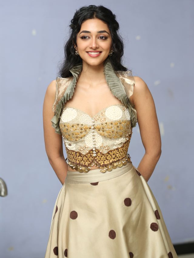 Preity Mukhundhan Stunning Looks in Hrudhayam Murali Event