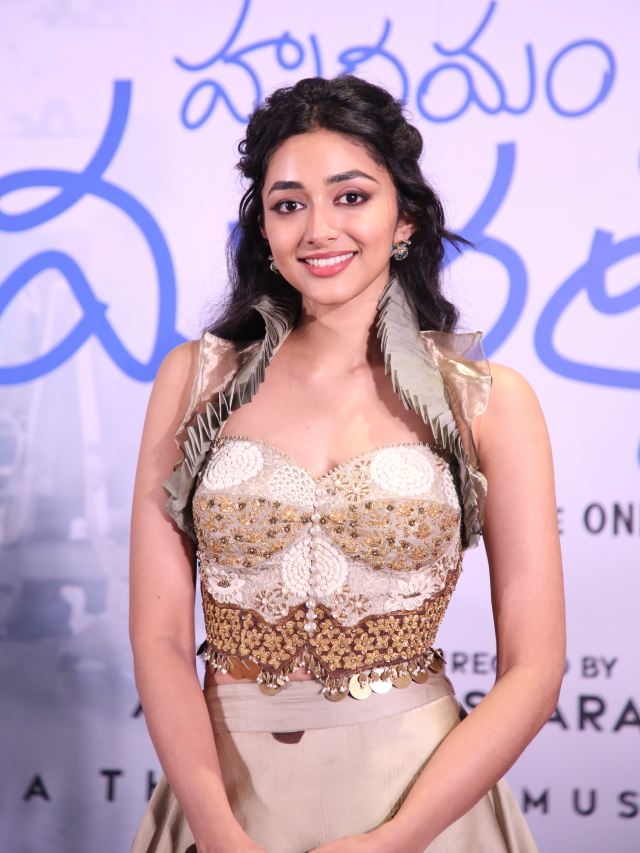 Preity Mukhundhan Stunning Looks in Hrudhayam Murali Event