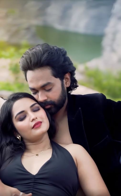Priyanka Jain Bold Photos with her Lover Shivakumar