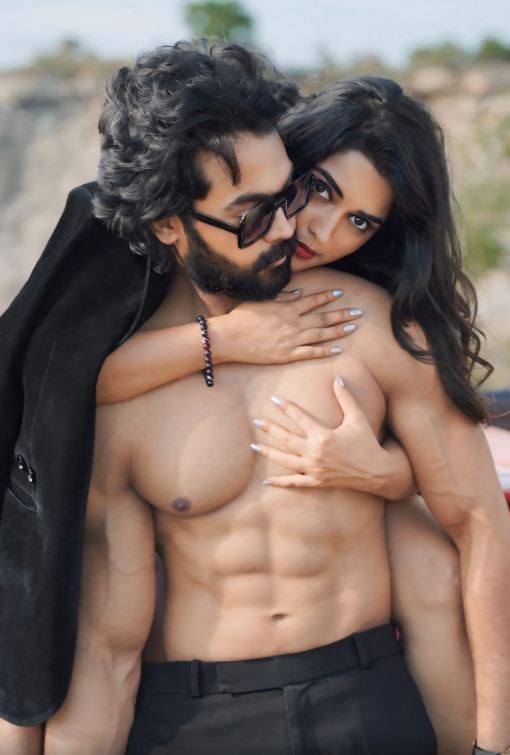 Priyanka Jain Bold Photos with her Lover Shivakumar