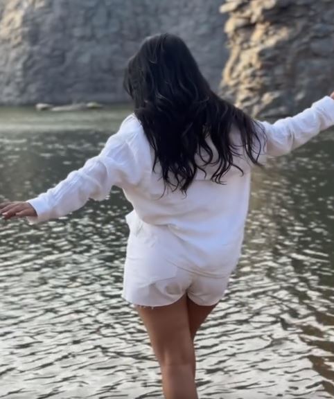 Priyanka Jain Shares Sizzling Photos