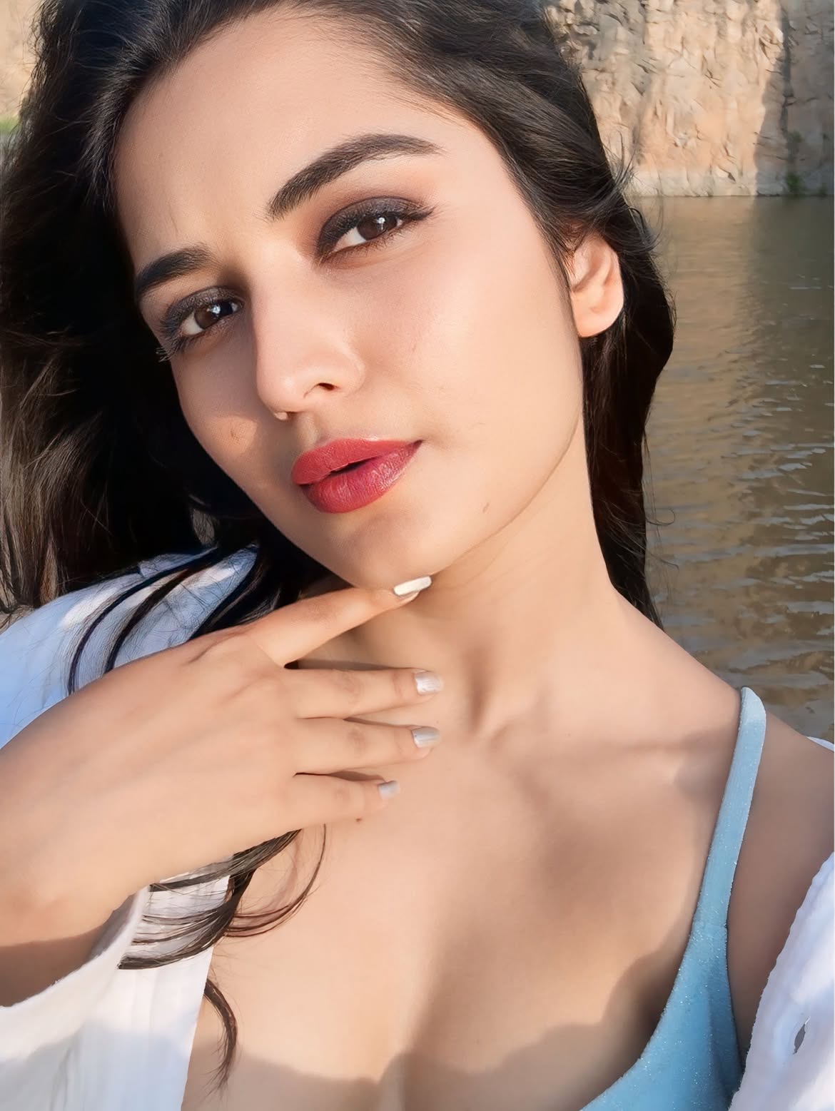 Priyanka Jain Shares Sizzling Photos