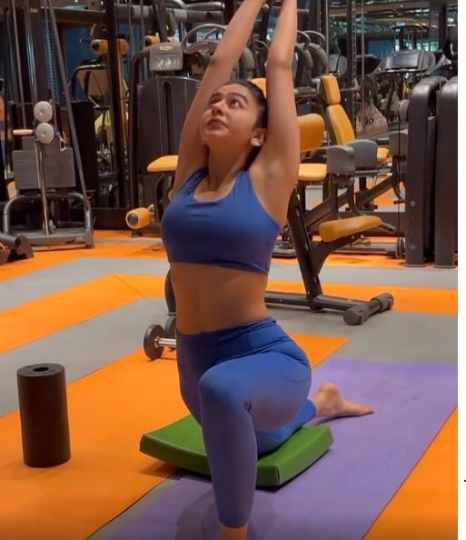 Rakul Preet Singh Hard Working in Gym