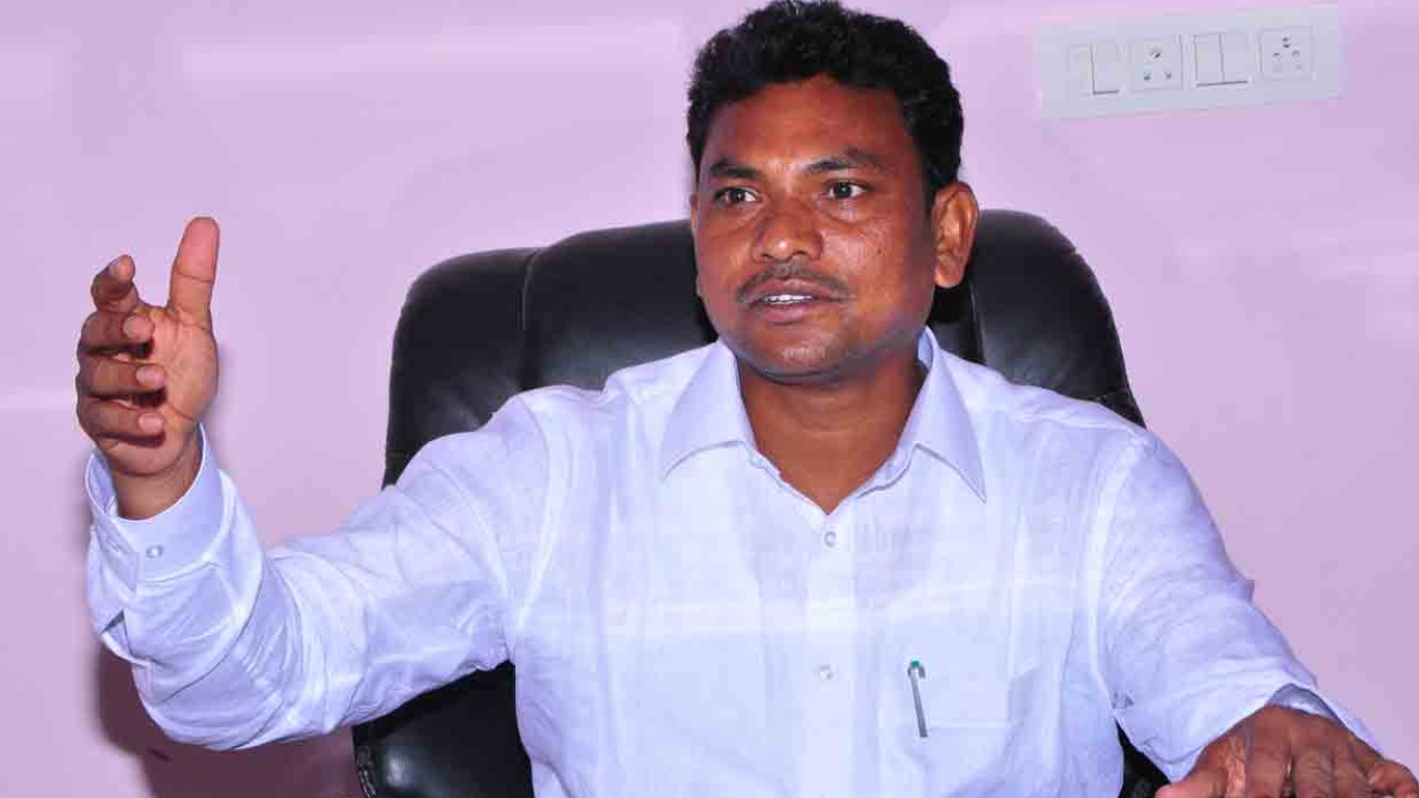Rega Kantha Rao : బీఆర్ఎస్ మాజీ ఎమ్మెల్యే రేగా కాంతారావుపై లైంగిక వేధింపుల కేసు..