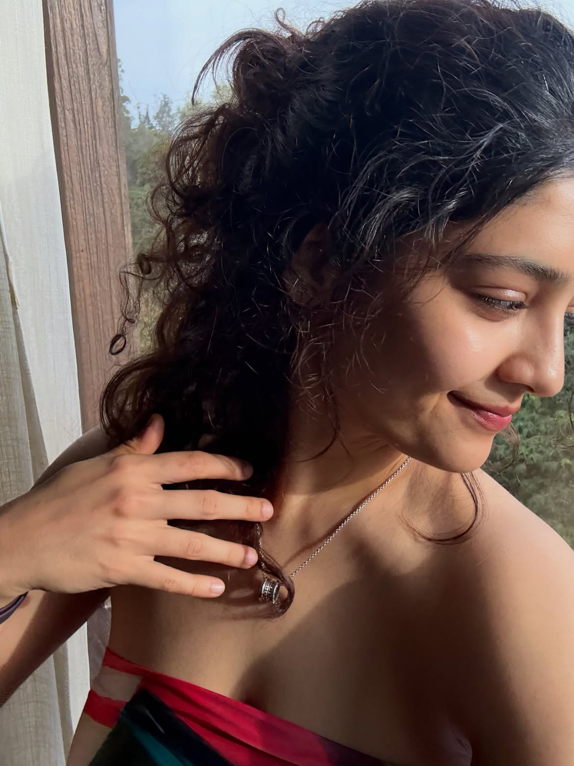 Ritika Singh Sizzling Selfies