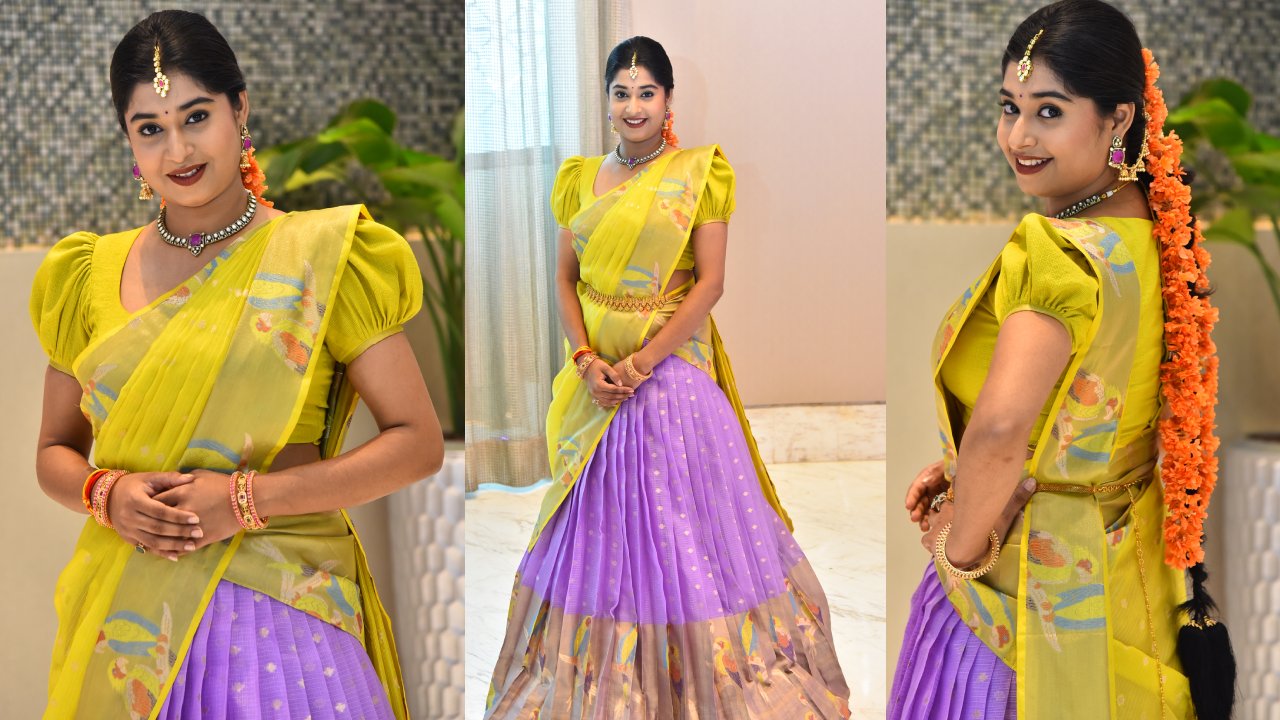 Shrasti Verma : హాఫ్ శారీలో శ్రష్ఠి వర్మ.. ఎంత క్యూట్ గా ఉందో.. ఫొటోలు..