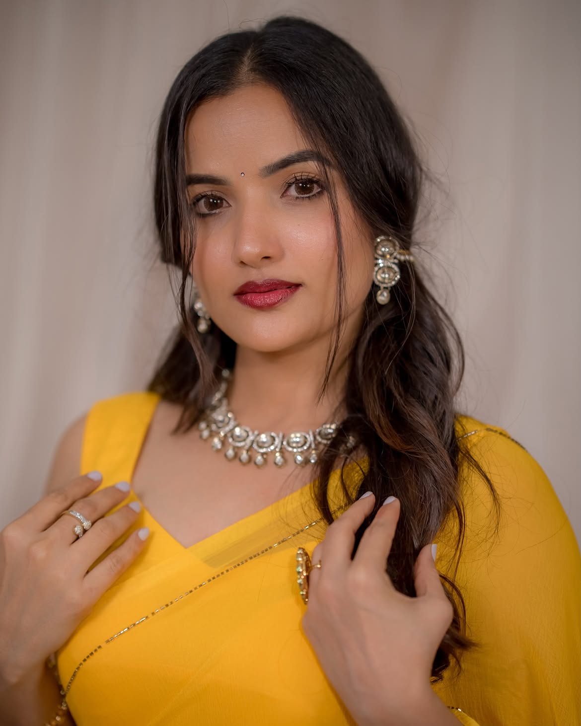Siri Hanumanth Stunning Looks in Yellow Saree