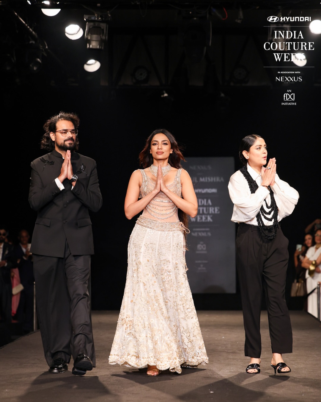 Sobhita Dhulipala Stunning Looks from Fashion Walk