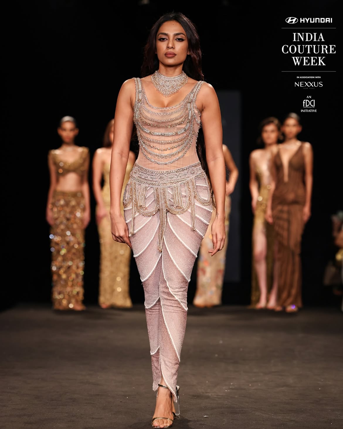 Sobhita Dhulipala Stunning Looks from Fashion Walk