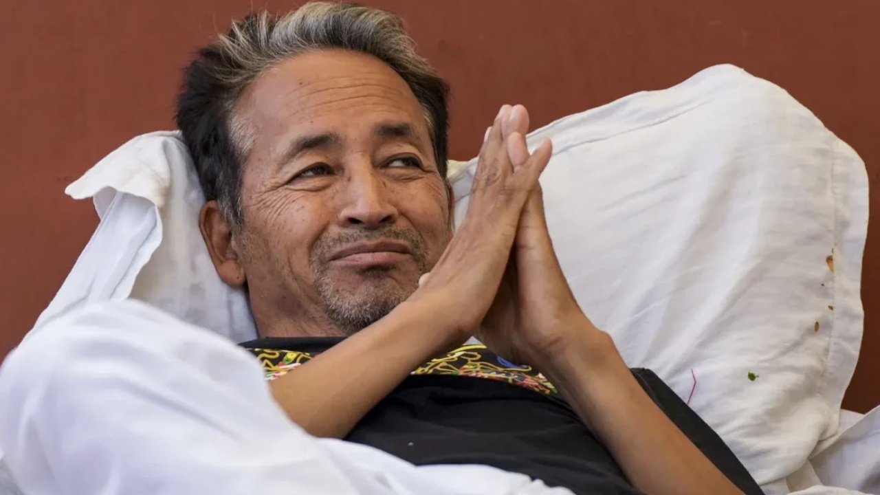 Sonam Wangchuk : రాజీనామా లేకుండానే దీక్ష విరమణ.. క్లారిటీ ఇచ్చిన వాంగ్‌చుక్‌… విమర్శకులకు ఘాటుగా సమాధానం.. అసలు అది సమస్యే కాదంటూ..