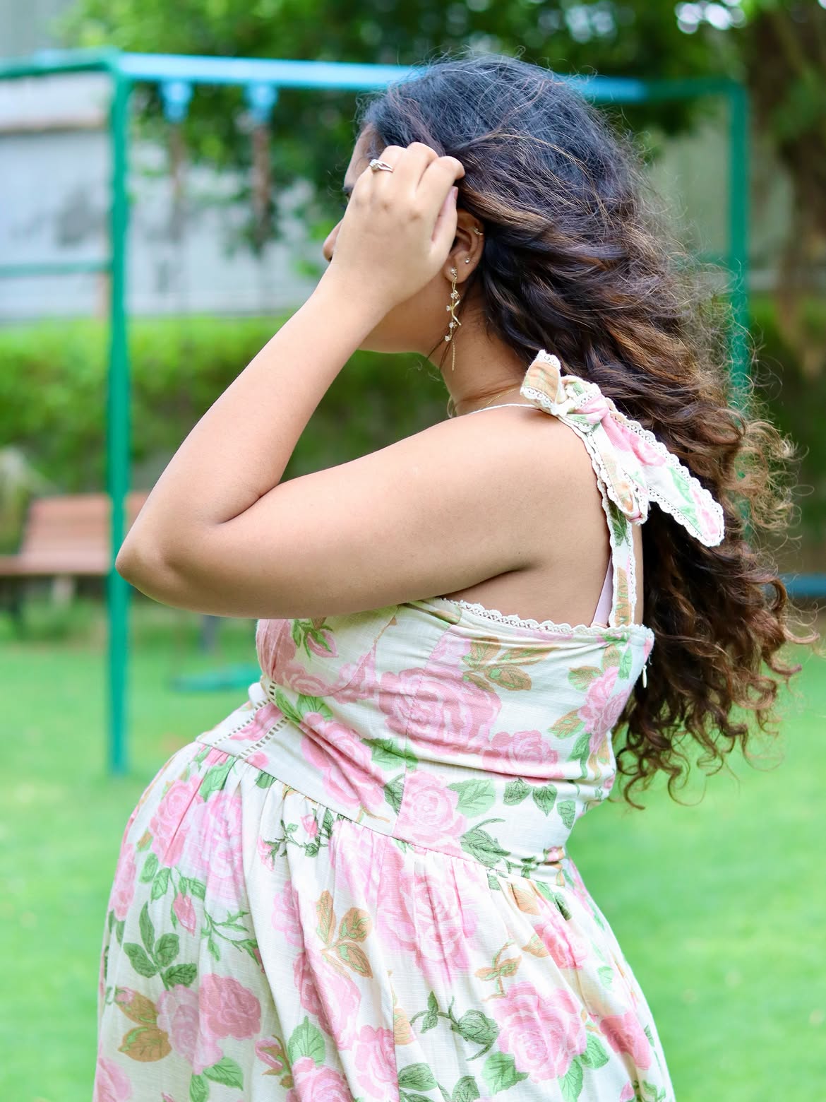 Kerintha Actress Sukrithi Ambati Birthday Celebrations with Baby Bump
