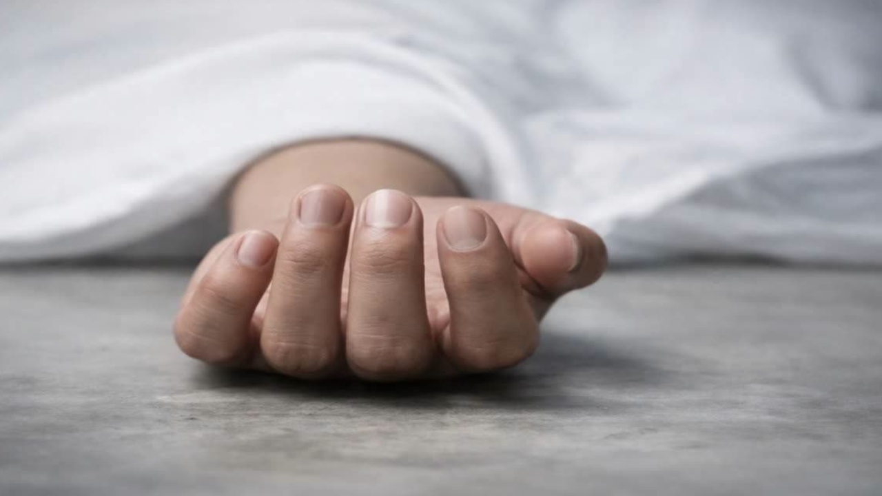 Uttar Pradesh Crime : ప్రియుడితో ఫోన్‌లో మాట్లాడుతుండగా ఏడ్చిన కొడుకు.. దారుణానికి పాల్పడిన తల్లి.. నెలరోజుల తరువాత వెలుగులోకి