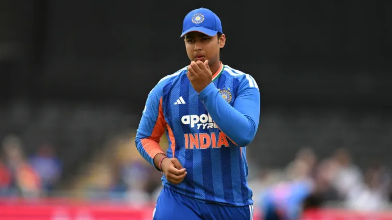 IND vs ENG : మూడో టీ20కి ముందు టీమ్ఇండియాకు భారీ షాక్.. బుడ్డోడికి గాయం..