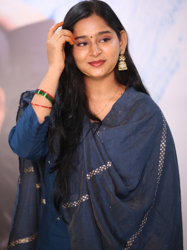 Hushar Pittalu Actress Vasavi Ganeshan