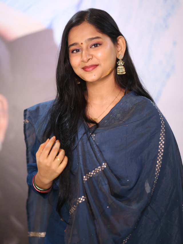 Hushar Pittalu Actress Vasavi Ganeshan