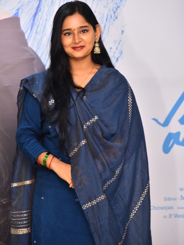 Hushar Pittalu Actress Vasavi Ganeshan