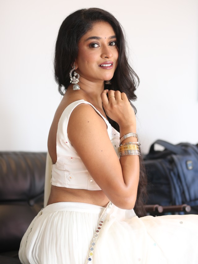 Vedha Jalandhar Stunning Looks White Dress at Ameer Log Teaser Launch Event