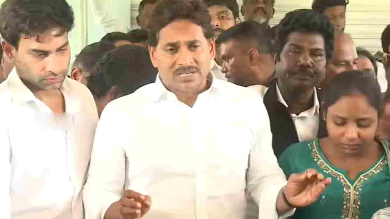 YS Jagan: క్రాంతికుమార్ మరణం దారుణం.. సీసీ ఫుటేజ్ ఎలా డిలీట్ అయ్యింది.. కూటమి సర్కార్ పై జగన్ ఆగ్రహం