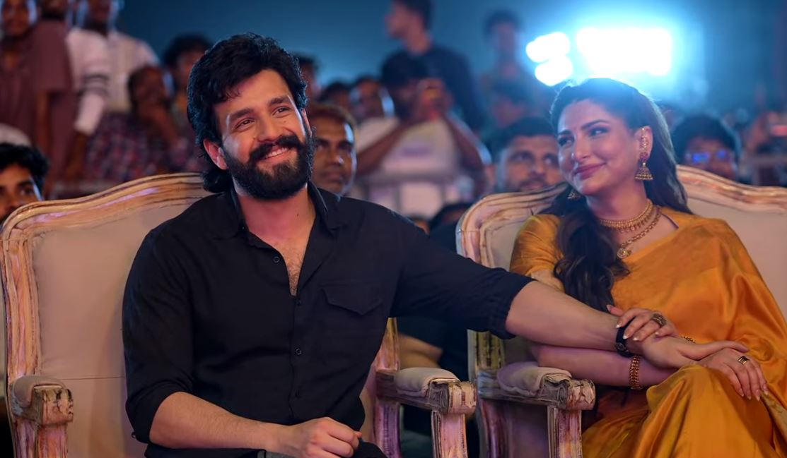 Zainab Ravdjee Akhil Cute Photos from Lenin Success Meet