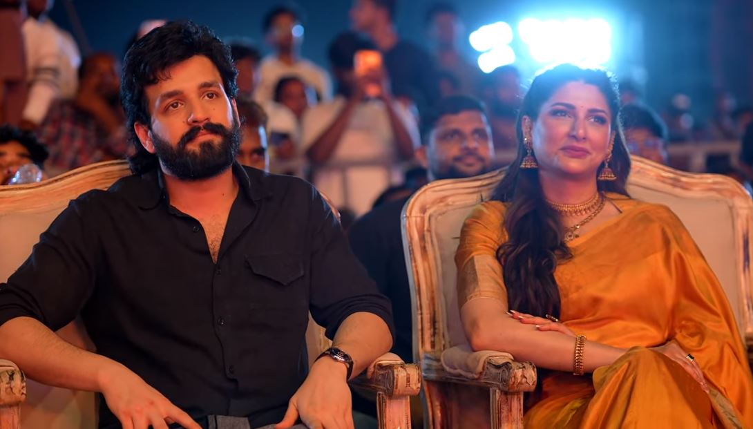 Zainab Ravdjee Akhil Cute Photos from Lenin Success Meet