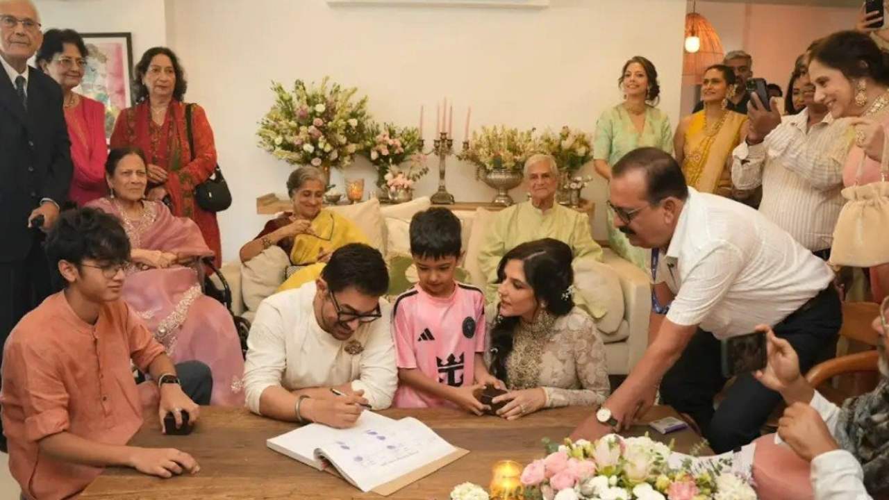 Aamir Khan : 61 ఏళ్ళ వయసులో సైలెంట్ గా మూడో పెళ్లి చేసుకున్న ఆమిర్ ఖాన్.. ఫొటో వైరల్..