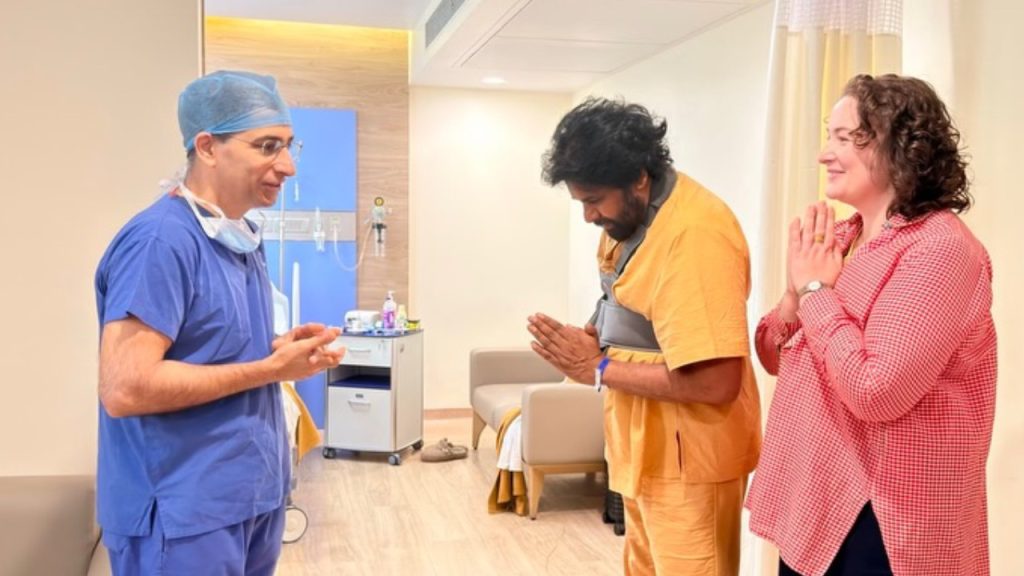 Pawan Kalyan : డిశ్చార్జ్ అయిన డిప్యూటీ సీఎం.. చేతికట్టుతోనే ఇంటికి.. ఎమోషనల్ పోస్ట్ చేసిన పవన్ భార్య..