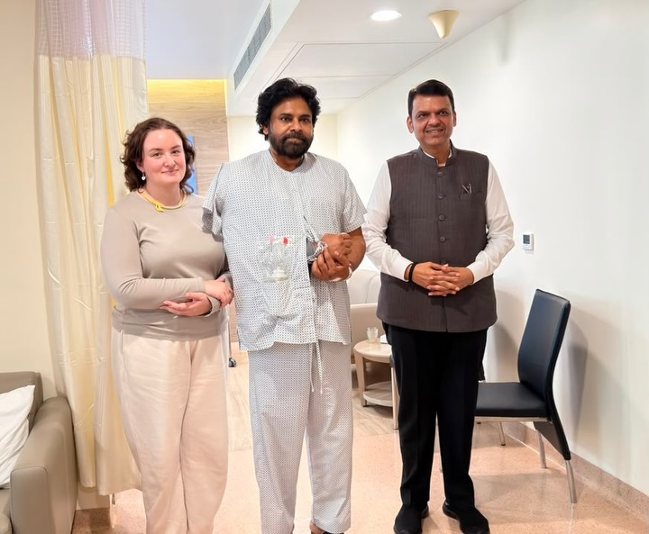 Maharashtra CM Devendra Fadnavis Meets Pawan Kalyan