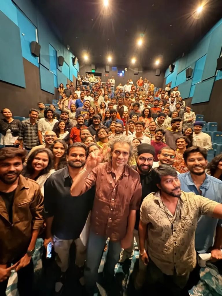 Imtiaz Ali in Hyderabad for Main Vaapas Aaunga Success  