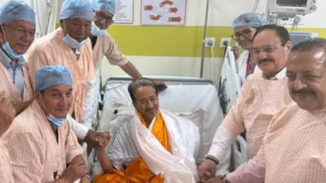Sonam Wangchuk : అర్ధరాత్రి హైడ్రామా.. దీక్ష విరమించిన సోనం వాంగ్‌చుక్.. త్వరలోనే షరతులను వివరిస్తానని వెల్లడి