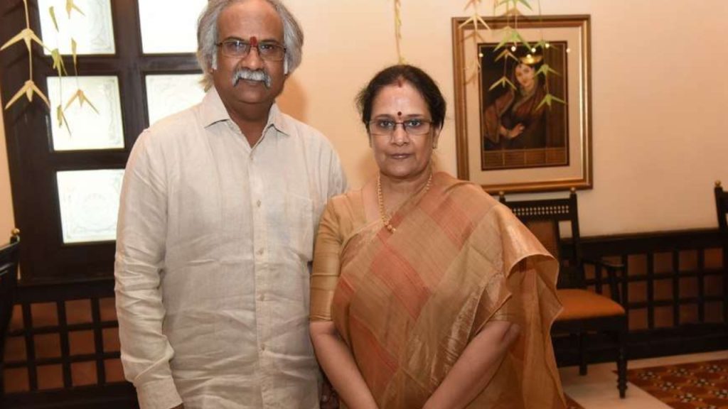 SP Sailaja – Subhalekha Sudhakar : ఉదయాన్నే లేవగానే నిశ్చితార్థం అని చెప్పి.. sp శైలజ, శుభలేఖ సుధాకర్ ఎలా ఒక్కటయ్యారో తెలుసా?