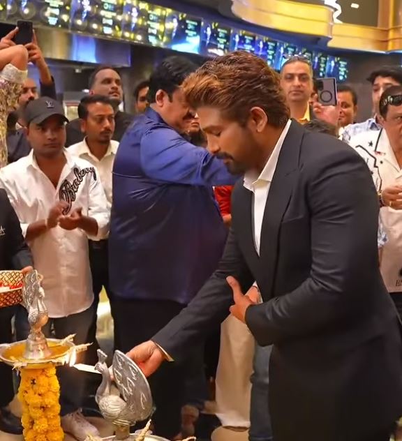 Allu Arjun New AAA Cinemas Grand Opening in Vizag