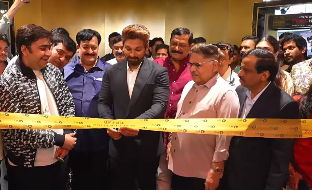 Allu Arjun New AAA Cinemas Grand Opening in Vizag