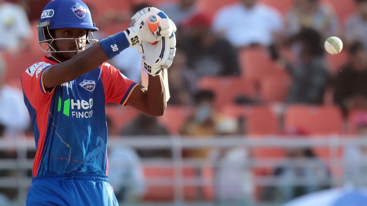 Abishek Porel Arrest : మెడికో స్టూడెంట్ ఫిర్యాదు.. ఢిల్లీ క్యాపిటల్స్ యువ క్రికెటర్ అరెస్ట్.. 19 సెక్షన్లతో కేసు!