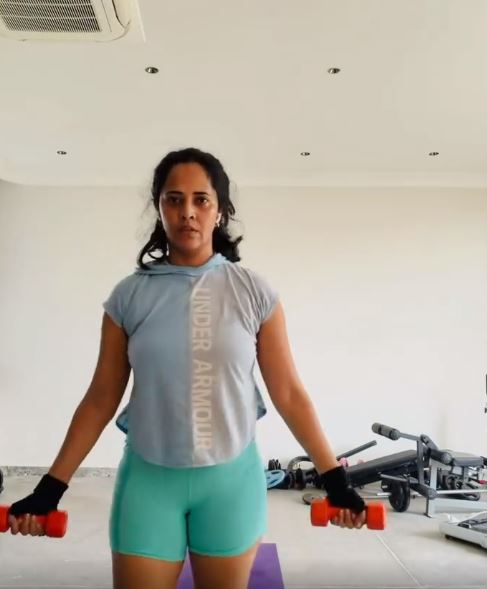 Anasuya Bharadwaj Shares her Workout Photos