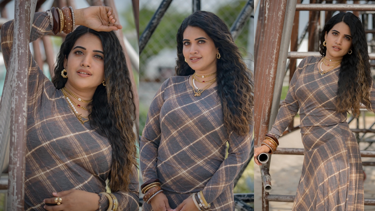 Sravanthi Chokarapu : మ‌త్తెక్కించే క‌ళ్ల‌తో యాంక‌ర్ స్ర‌వంతి.. అదిరిపోయే ఫోటోలు..