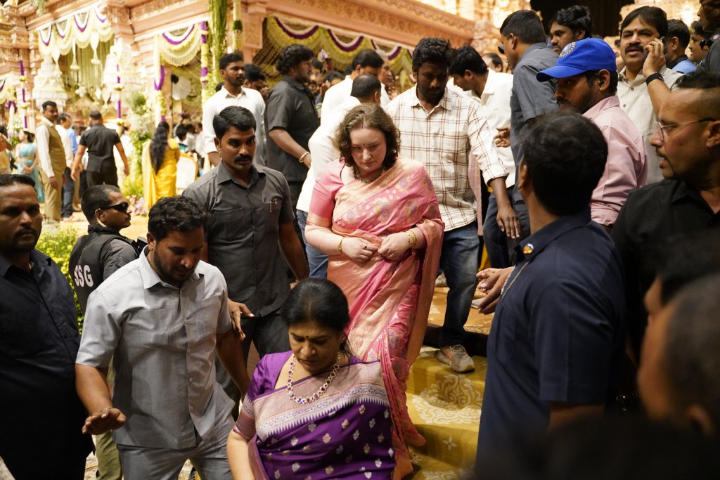 Anna Konidela Attends Bandla Ganesh Daughter Janani Marriage