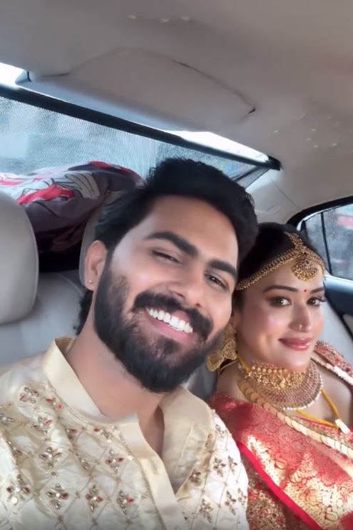 Malayalam Actress Anumol RS Karthu Married Bhuvanesh Rajendiran
